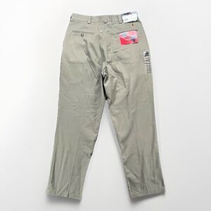 Tommy Hilfiger Traveler Khakis Pants Beige Pleated Mens Size 33x32 NEW With Tags